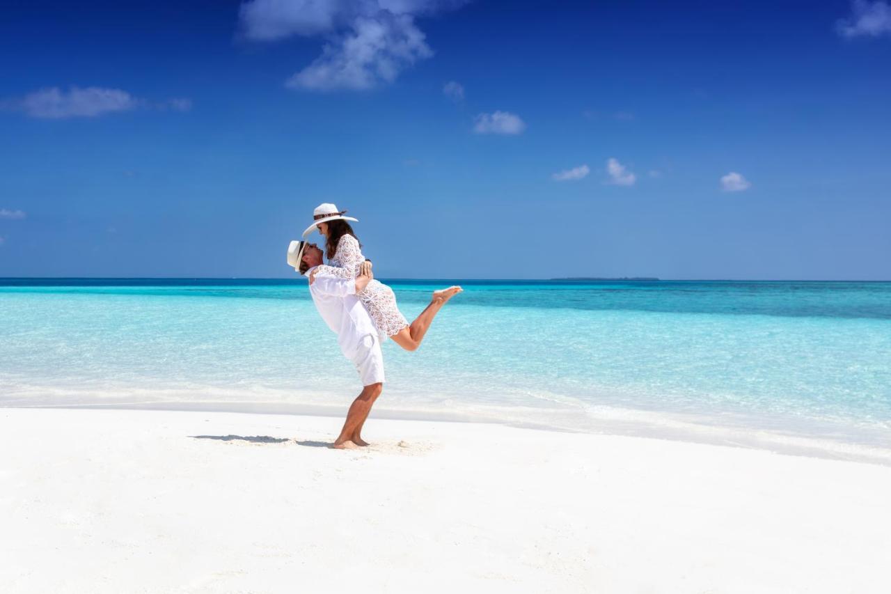Avani Plus Fares Maldives Resort - 50 Percent Off On Seaplane Transfer For Minimum Stay Of 3 Nights And More For Stays Until 31 October 2025 Kendhoo エクステリア 写真