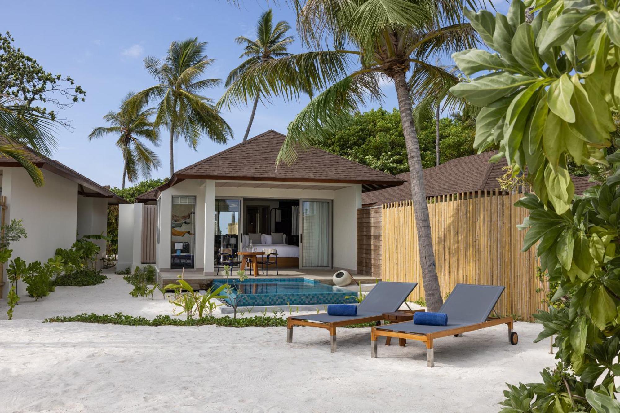 Avani Plus Fares Maldives Resort - 50 Percent Off On Seaplane Transfer For Minimum Stay Of 3 Nights And More For Stays Until 31 October 2025 Kendhoo 部屋 写真